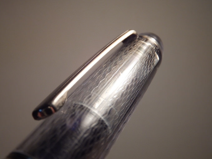 #3776・センチュリー「山中」(プラチナ万年筆)。透明軸に入った精緻な波紋模様が雅な万年筆 – げんきざっくざく
