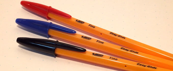 Bicのボールペン オレンジeg 橙色のボディとビッグフードキャップにデジャヴュ げんきざっくざく